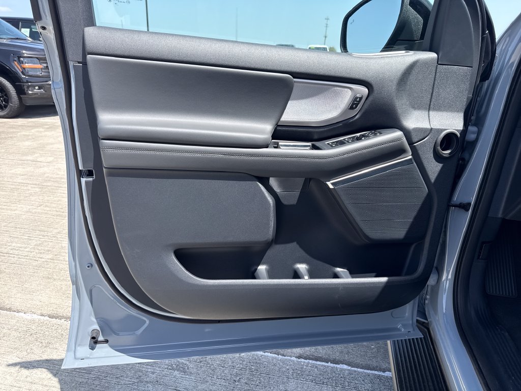 New 2027 Ford Expedition Max Active RWD image 18