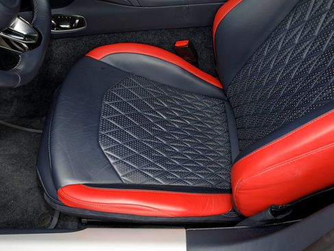 Used 2024 Aston Martin DB12 Coupe RWD image 40