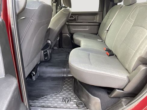 Used 2024 RAM 3500 Tradesman w/ Chrome Appearance Group image 19