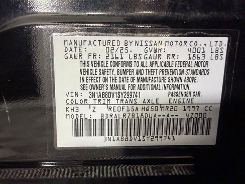 Used 2025 Nissan Sentra SR FWD image 31