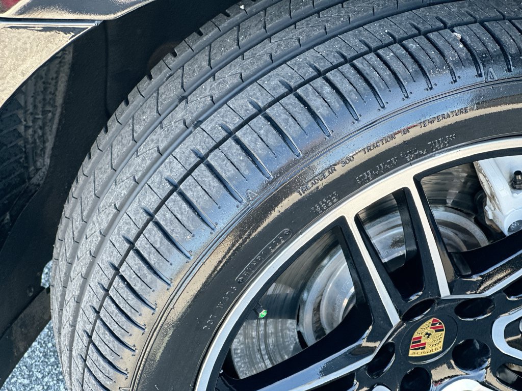 Used 2020 Porsche Macan Turbo AWD/4WD image 25