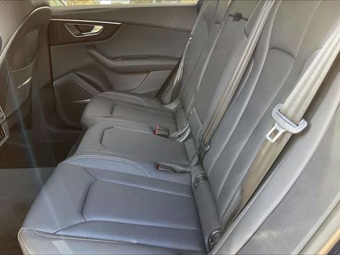 New 2026 Audi Q8 Premium Plus image 17