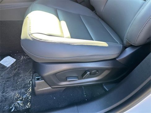 New 2026 Ford Explorer Active image 25