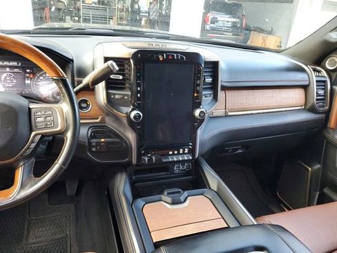 Used 2022 RAM 3500 Limited AWD/4WD image 14