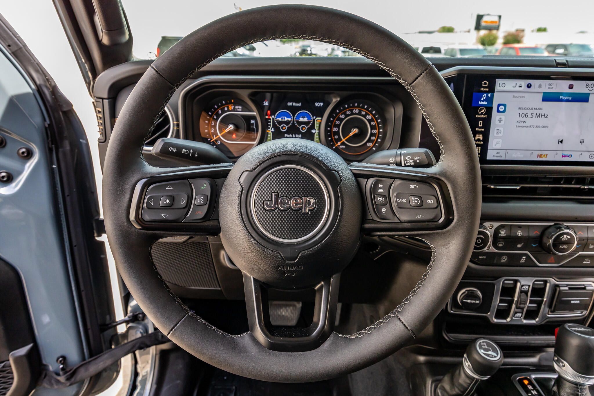 Used 2025 Jeep Gladiator Sport AWD/4WD image 19
