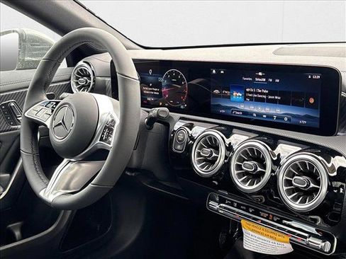New 2025 Mercedes-Benz CLA 250 4MATIC image 23