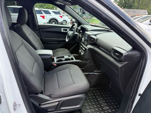 Used 2024 Ford Explorer 4WD Police Interceptor image 29