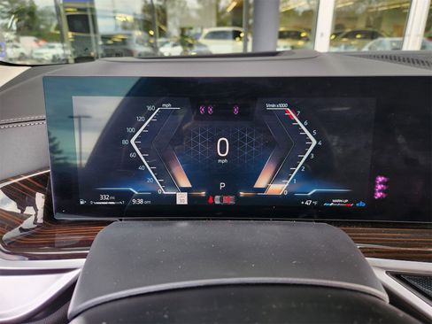 Used 2026 BMW X7 xDrive40i image 17