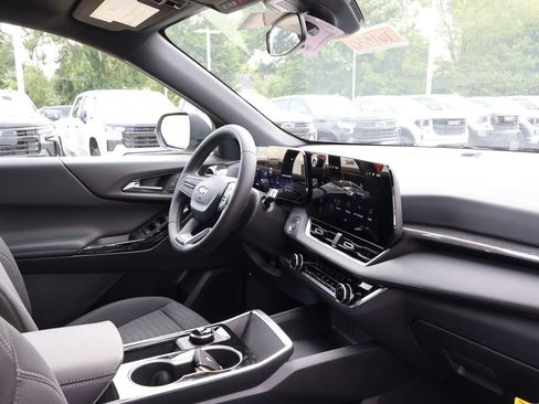 New 2026 Chevrolet Equinox LT AWD/4WD image 33