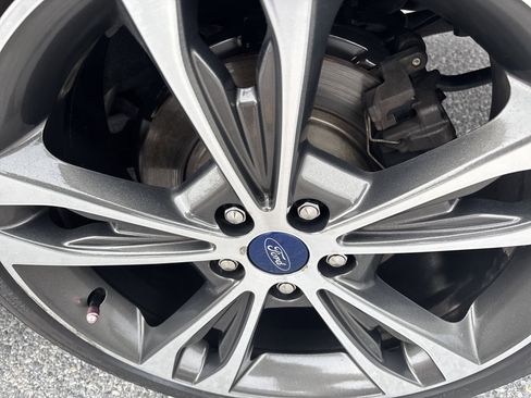 Used 2019 Ford Fusion Titanium image 17