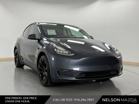 Used 2020 Tesla Model Y Long Range AWD/4WD image 4