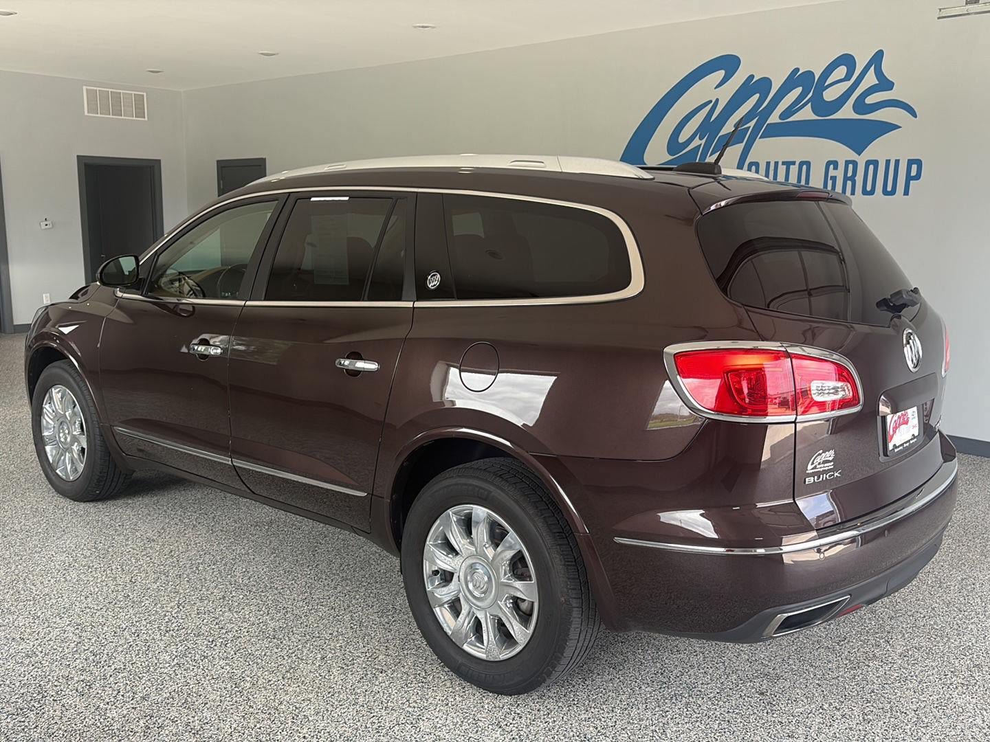 Used 2017 Buick Enclave Leather AWD/4WD image 2