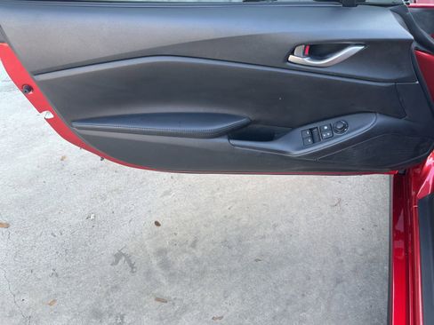 Used 2024 MAZDA MX-5 Miata Sport RWD image 12