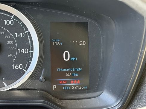 Used 2020 Toyota Corolla LE FWD image 13