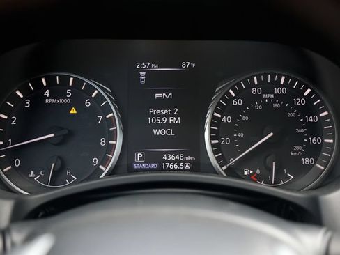 Used 2019 INFINITI Q50 Luxe w/ Cargo Package (L96) RWD image 32