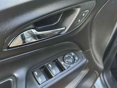 Used 2024 Chevrolet Equinox LT image 26