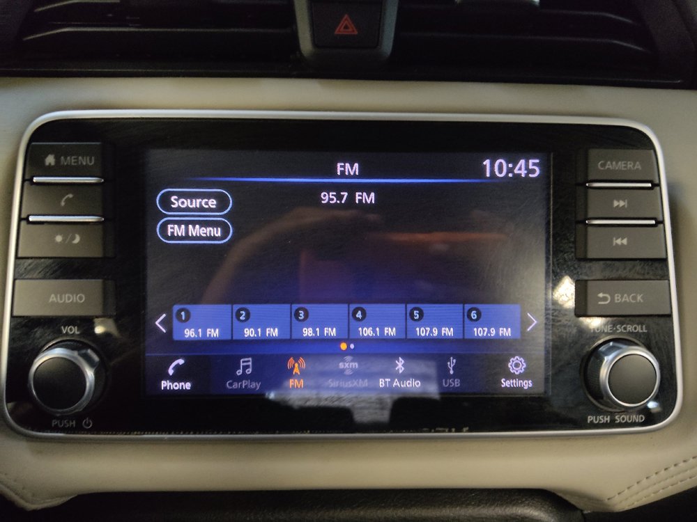 Used 2020 Nissan Versa SV FWD image 25