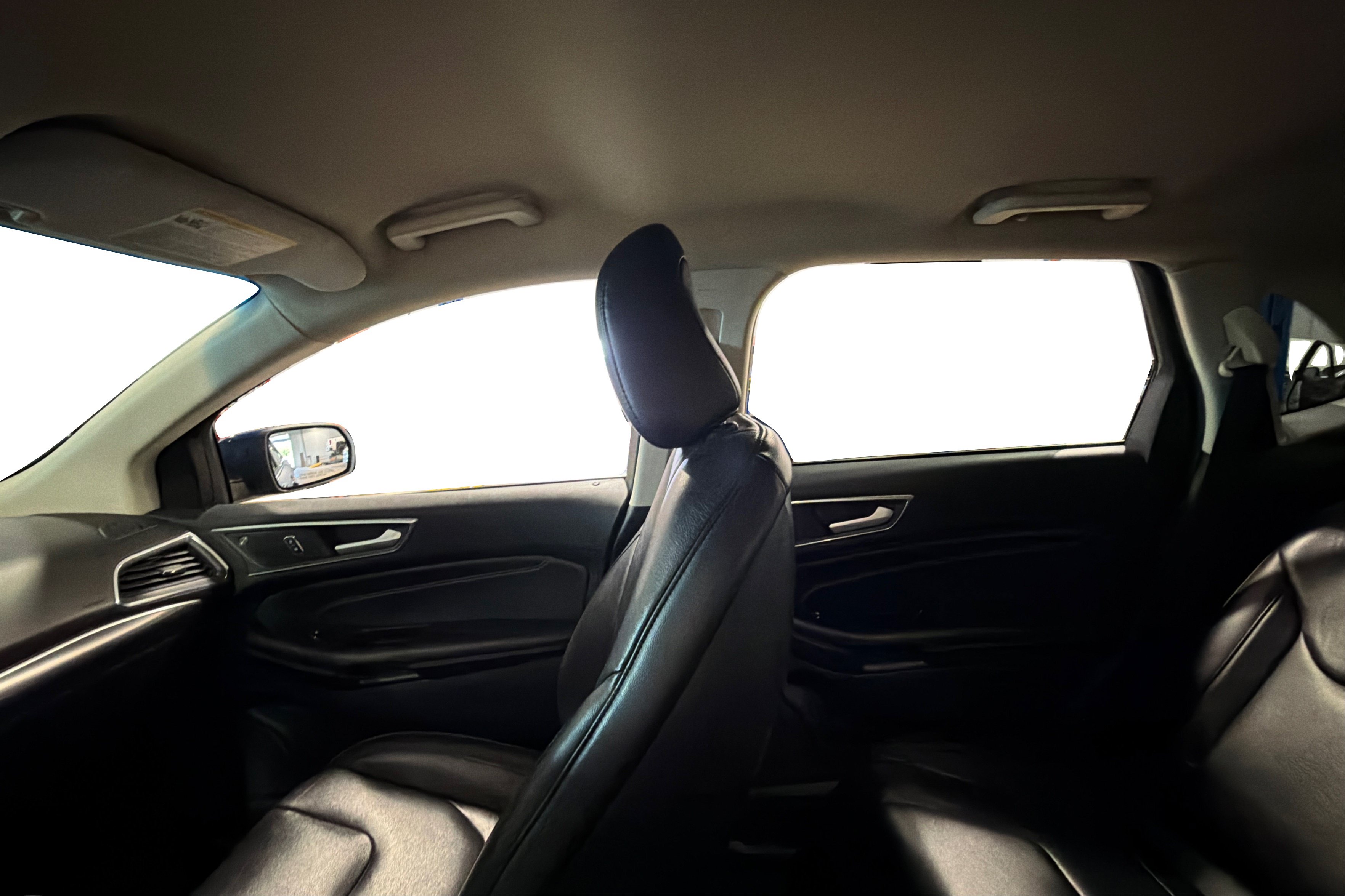 Used 2020 Ford Edge Titanium AWD/4WD image 42