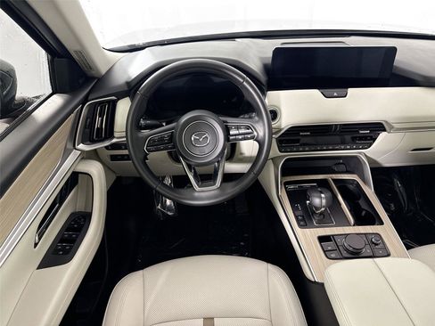 Certified 2025 MAZDA CX-90 3.3 Turbo w/ Premium Plus Pkg image 34