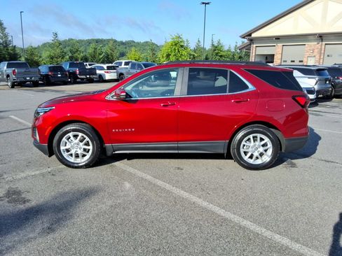Certified 2024 Chevrolet Equinox LT FWD image 8