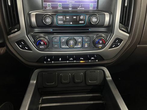 Used 2018 GMC Sierra 1500 SLT image 15