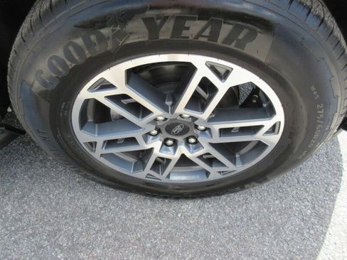 New 2026 Ford Expedition Max Active RWD image 14