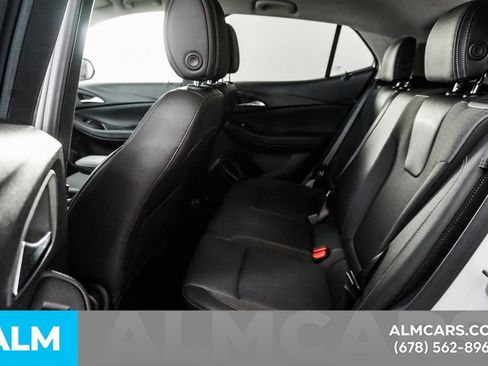 Used 2025 Buick Encore GX Preferred FWD image 17