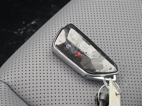 New 2026 Volkswagen Tiguan SE image 15