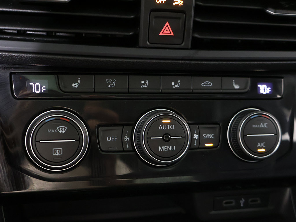 Used 2022 Volkswagen Jetta SE FWD image 49