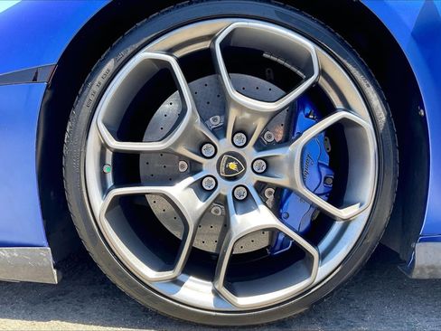 Used 2015 Lamborghini Huracan LP 610-4 AWD/4WD image 9