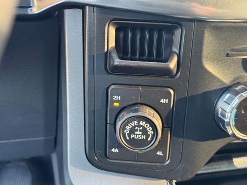 Used 2022 Ford F150 Lariat image 22