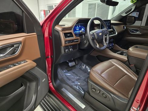 Used 2023 Chevrolet Tahoe High Country image 17