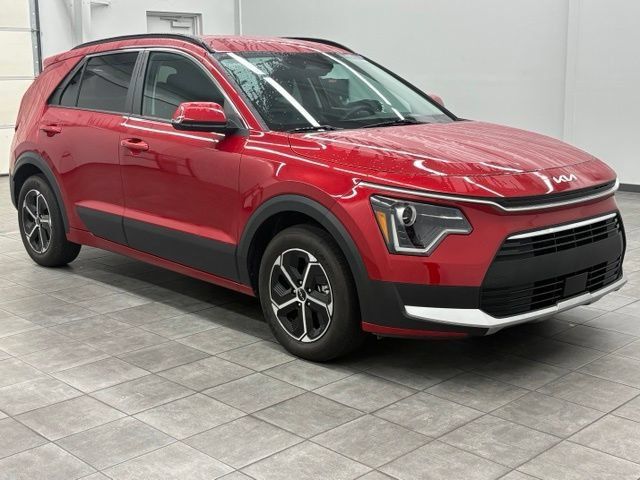 Used 2023 Kia Niro EX FWD image 1