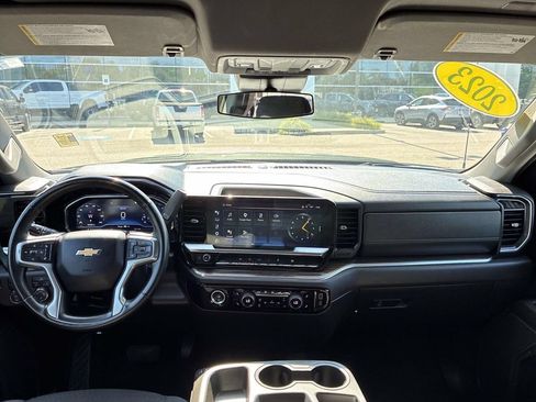 Used 2023 Chevrolet Silverado 1500 LT AWD/4WD image 17