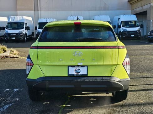 New 2026 Hyundai Kona SE image 6