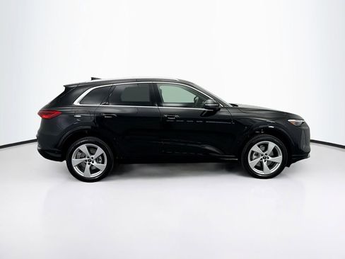 Used 2025 Audi Q5 Premium Plus w/ Premium Plus AWD/4WD image 5