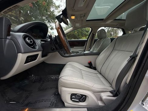 Used 2014 Jaguar XJ L Portfolio image 23