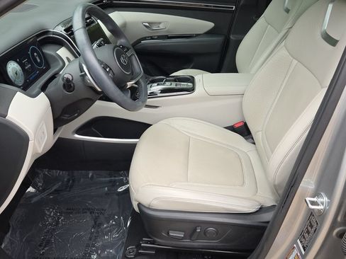 Used 2023 Hyundai Tucson Limited FWD image 11