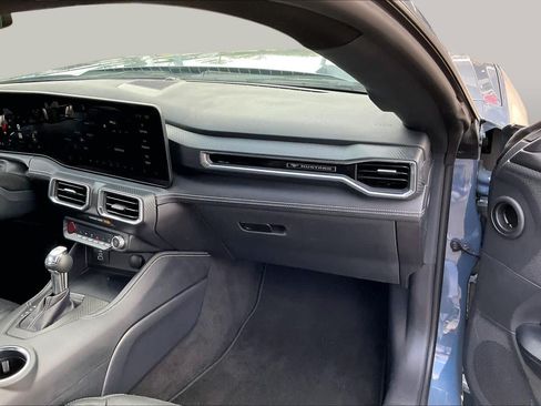 Used 2025 Ford Mustang Premium RWD image 17