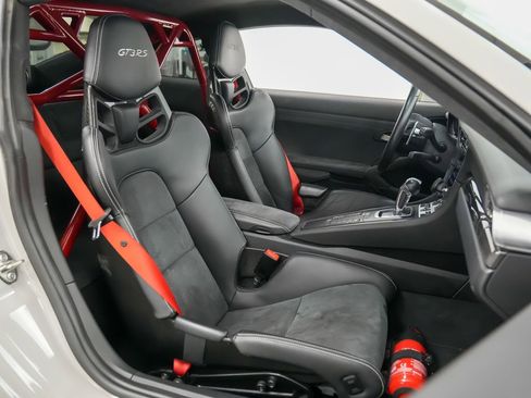 Used 2019 Porsche 911 GT3 RS RWD image 17