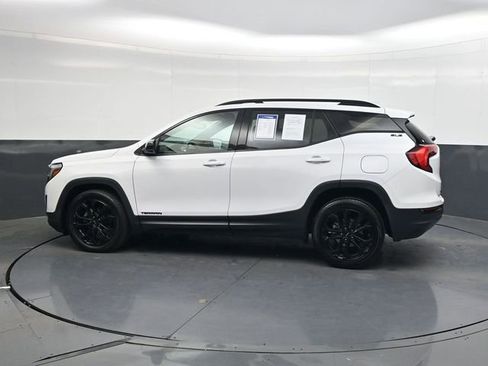 Used 2021 GMC Terrain SLE w/ Elevation Edition image 7