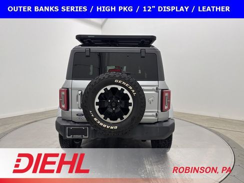 Used 2021 Ford Bronco Outer Banks image 6