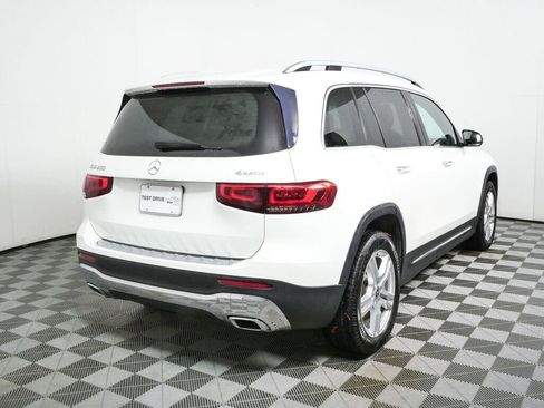 Used 2021 Mercedes-Benz GLB 250 4MATIC image 28
