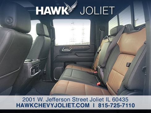 Used 2024 Chevrolet Silverado 3500 High Country w/ High Country Premium Package image 12