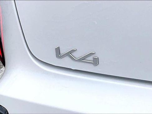 Used 2025 Kia K4 GT-Line w/ GT-Line Premium Package FWD image 10