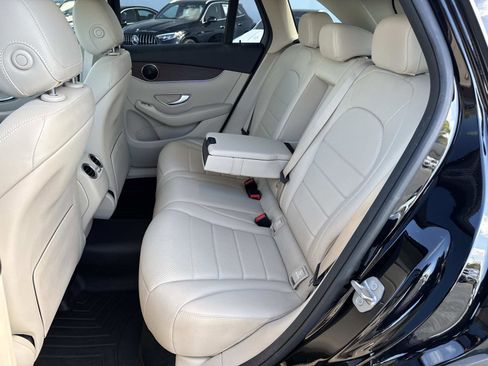 Used 2020 Mercedes-Benz GLC 300 4MATIC image 14