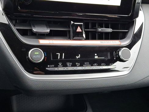 Certified 2026 Toyota Corolla SE FWD image 15