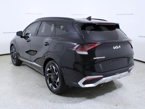 Used 2023 Kia Sportage SX image 5