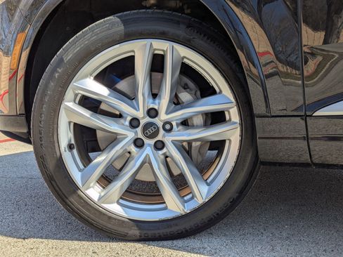 Used 2017 Audi Q7 3.0T Prestige w/ Prestige Package image 51