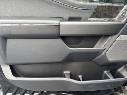 New 2025 Ford F350 Lariat w/ Lariat Ultimate Package image 10